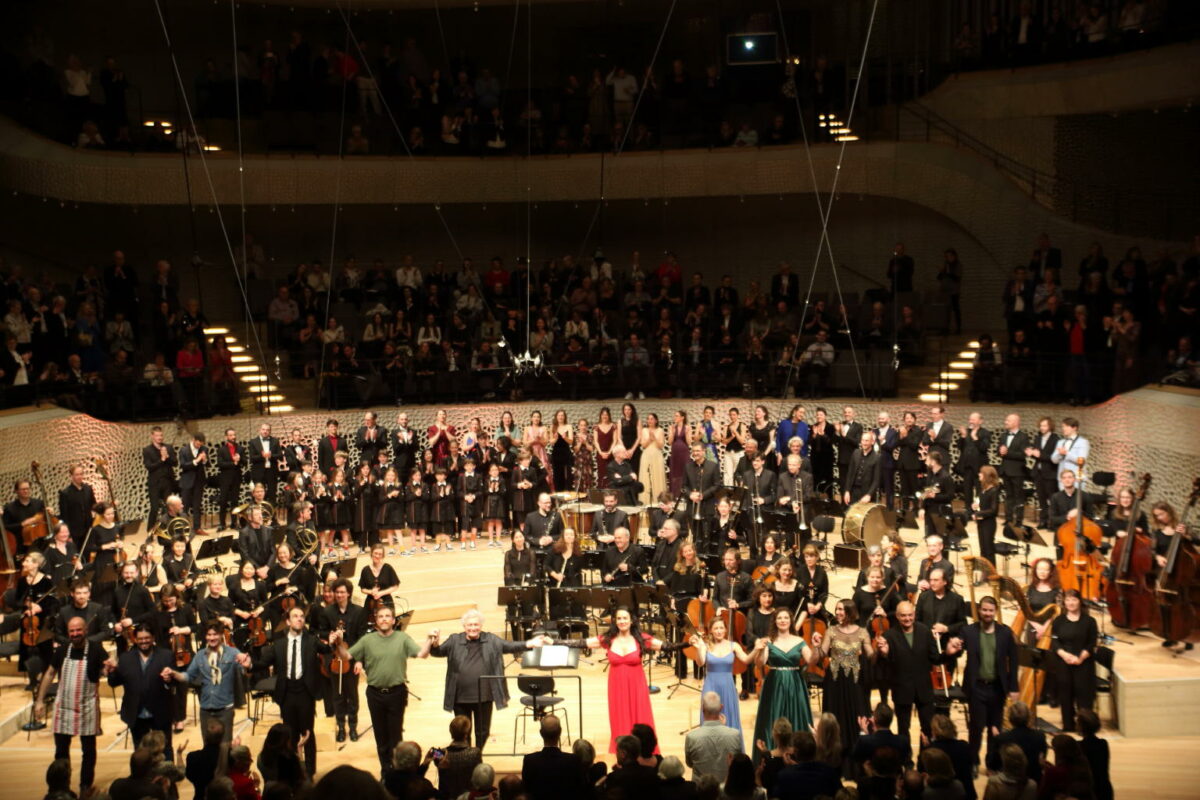 Klein beleuchtet kurz Nr 25: Bizets Carmen in der Elbphilharmonie mal so ganz anders  Elbphilharmonie, 25. März 2024