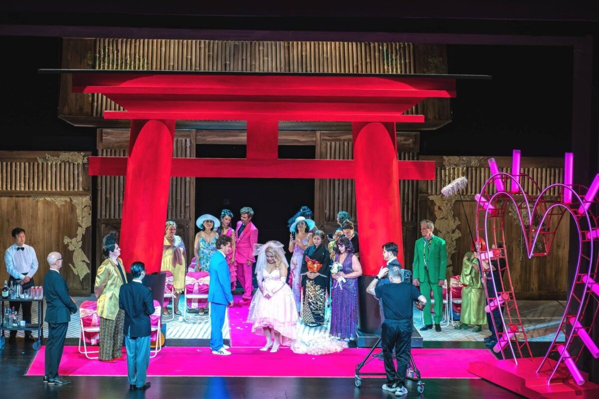 Klein beleuchtet kurz 68: Puccinis Madama Butterfly  Oper Rostock, 19. Dezember 2025