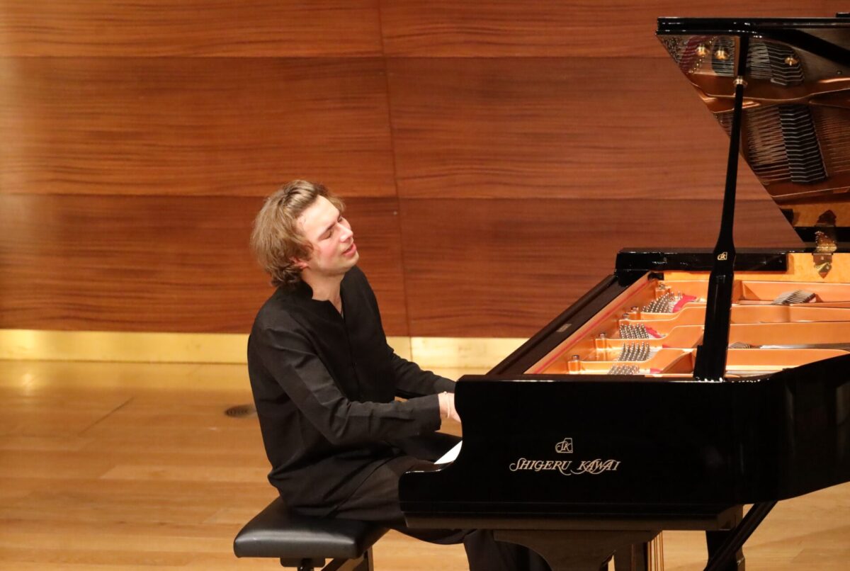 Teatime-Classics Mikhail Kambarov, Klavier  Laeiszhalle Hamburg, Kleiner Saal, 13. Dezember 2025