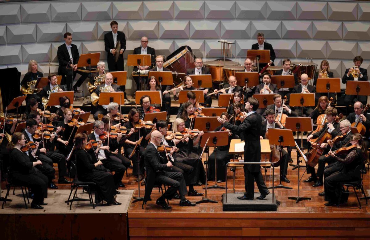 Russische Emigranten, Tom Borrow, Klavier, Leo McFall  Kurhaus Wiesbaden, 14. Oktober 2026