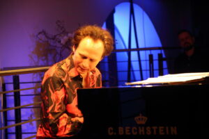 Klein beleuchtet kurz 7: Leon Gurvitch bei Bechstein im Christmas Concert