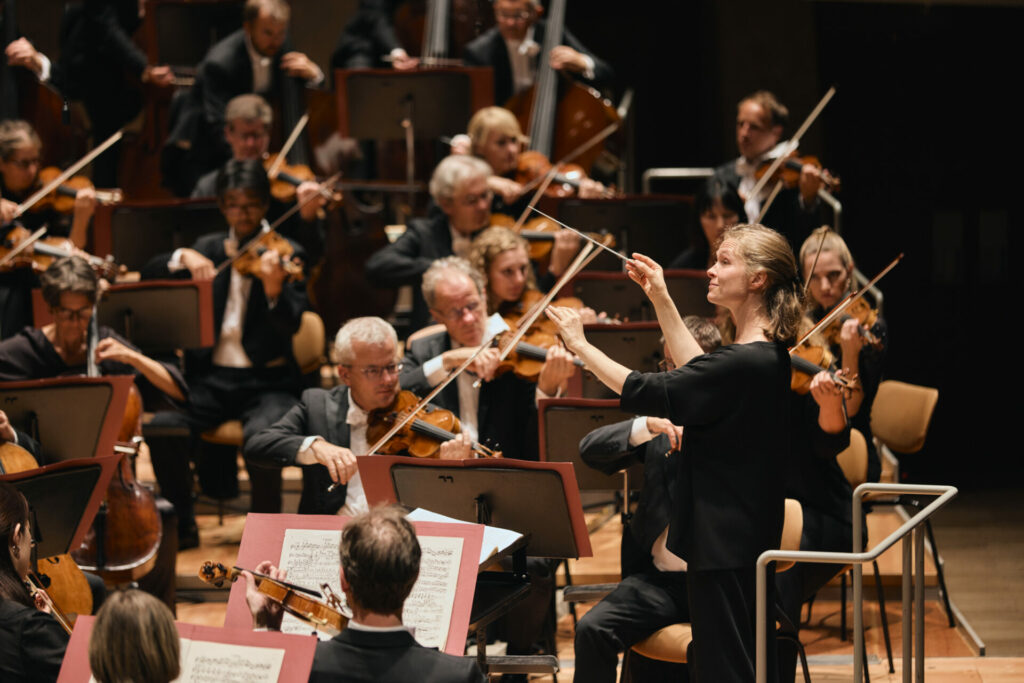 230912_mfb23_ Münchner-Philharmoniker_Philharmonie-Großer-Saal_c_Fabian_Schellhorn__005
