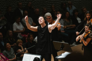 UTOPIA Dirigent Teodor Currentzis  Elbphilharmonie, 18. Mai 2024