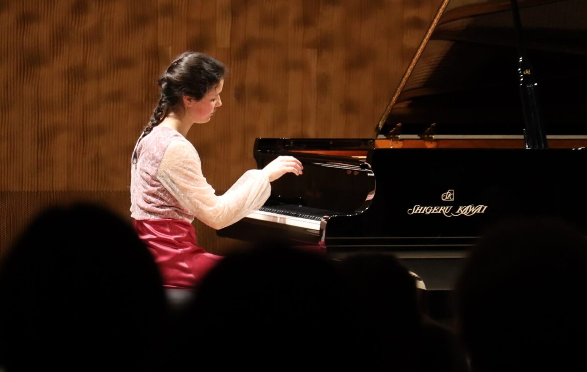 Louisa Sophia Jefferson, Klavier, Beethoven, Chopin, Brahms   Elbphilharmonie Hamburg, 31. März 2026