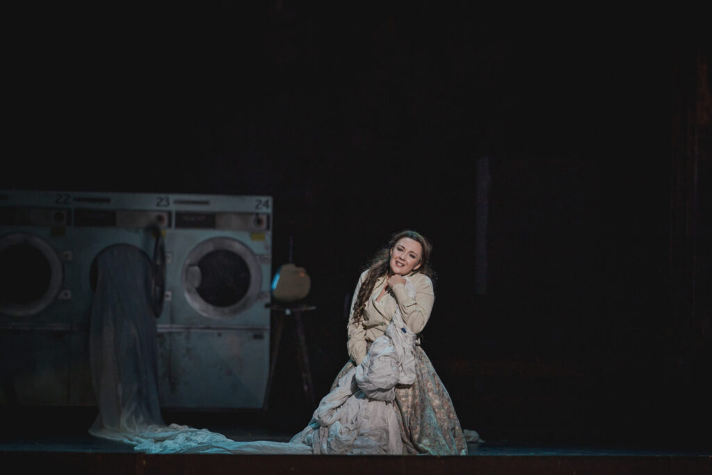 5. Mariangela Sicilia (Rigoletto)_2021_Teatro del Maggio, Firenze_ph. Michele Monasta