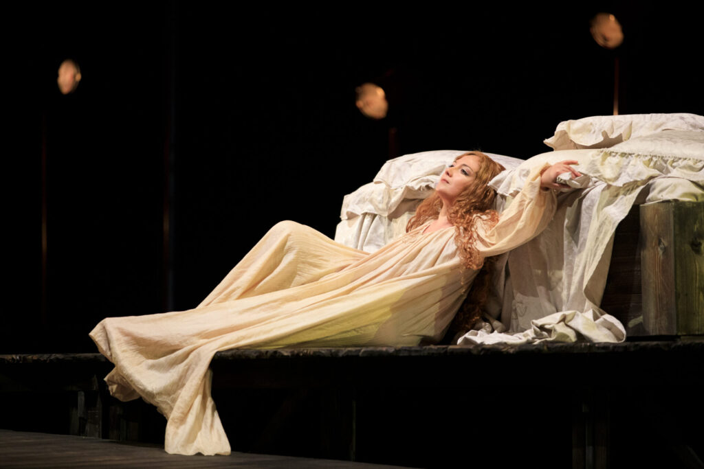 6. Mariangela Sicilia come Desdemona (Otello)_2022_TCBO_ph. Andrea Ranzi – Teatro Comunale di Bologna