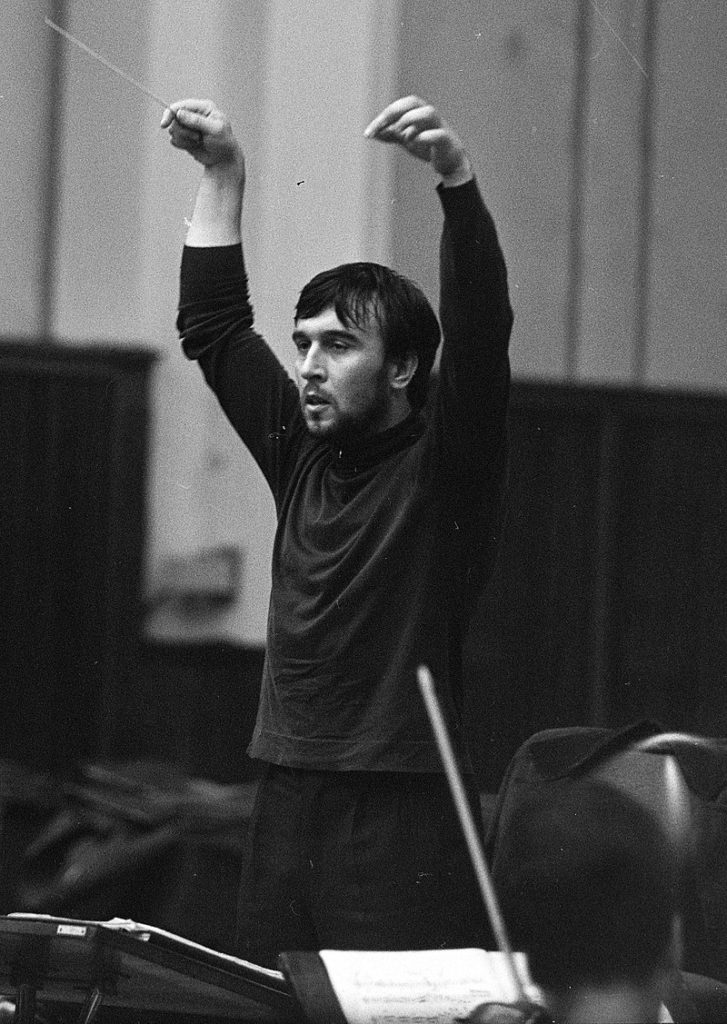 800px-Claudio_Abbado_fortepan_138433