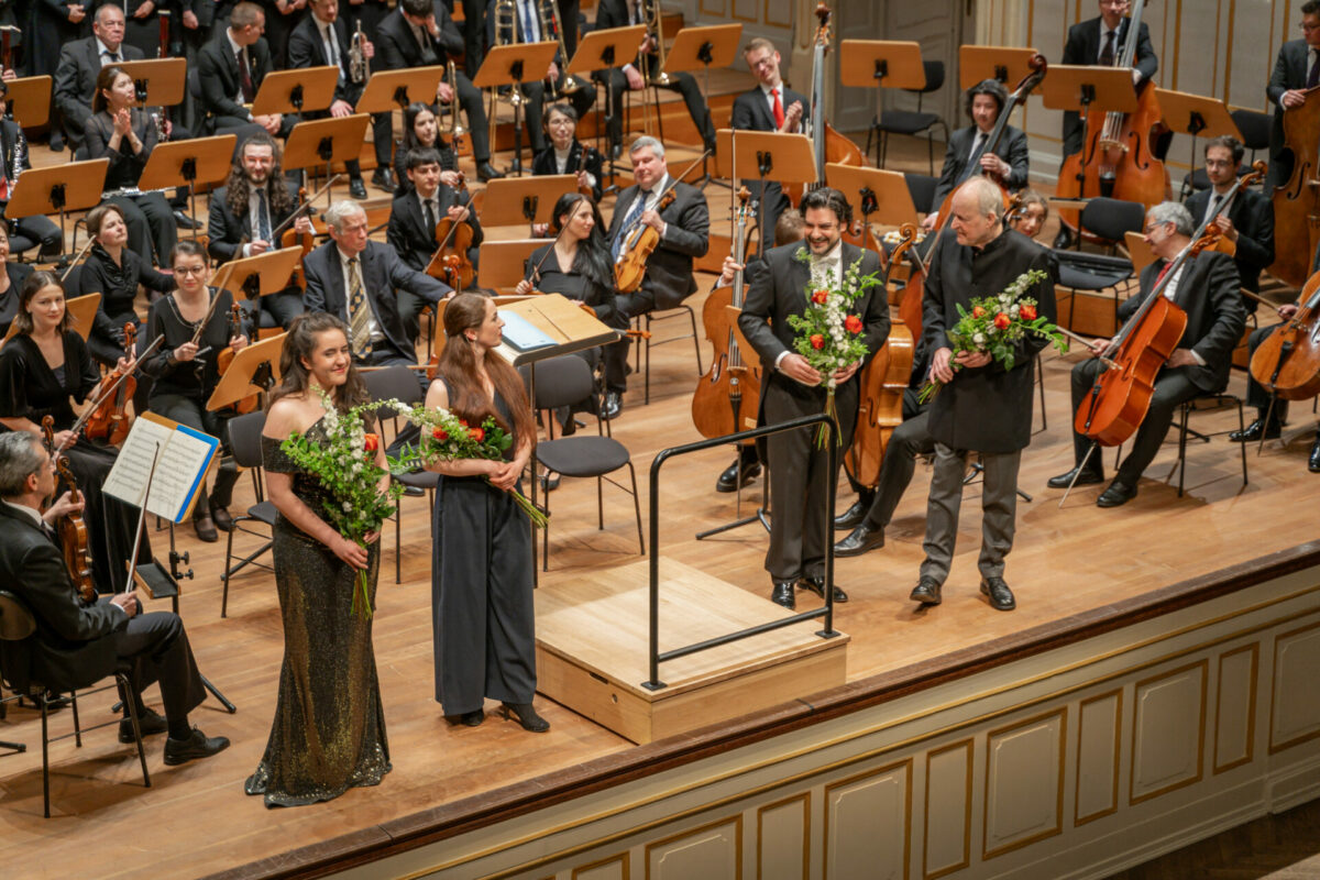 Symphonischer Chor Hamburg, Neue Philharmonie Hamburg, Werke von Lili Boulanger, Frank Martin, Francis Poulenc und Felix Mendelssohn Bartholdy  klassik-begeistert.de, 21. April 2024