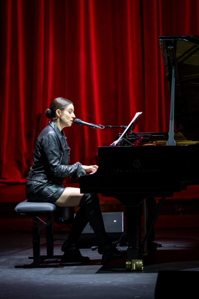 ADivaIsBorn_GRIGORIAN (c) AshleyTaylor_019