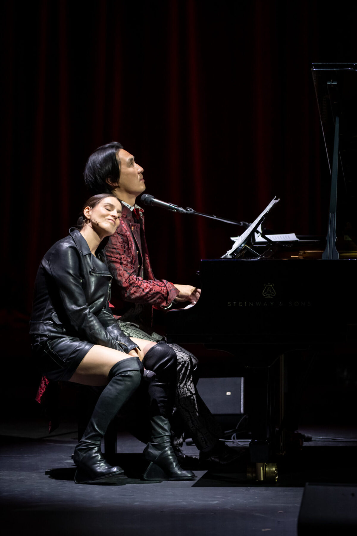 DIE DONNERSTAG-PRESSE, 4. DEZEMBER 2025