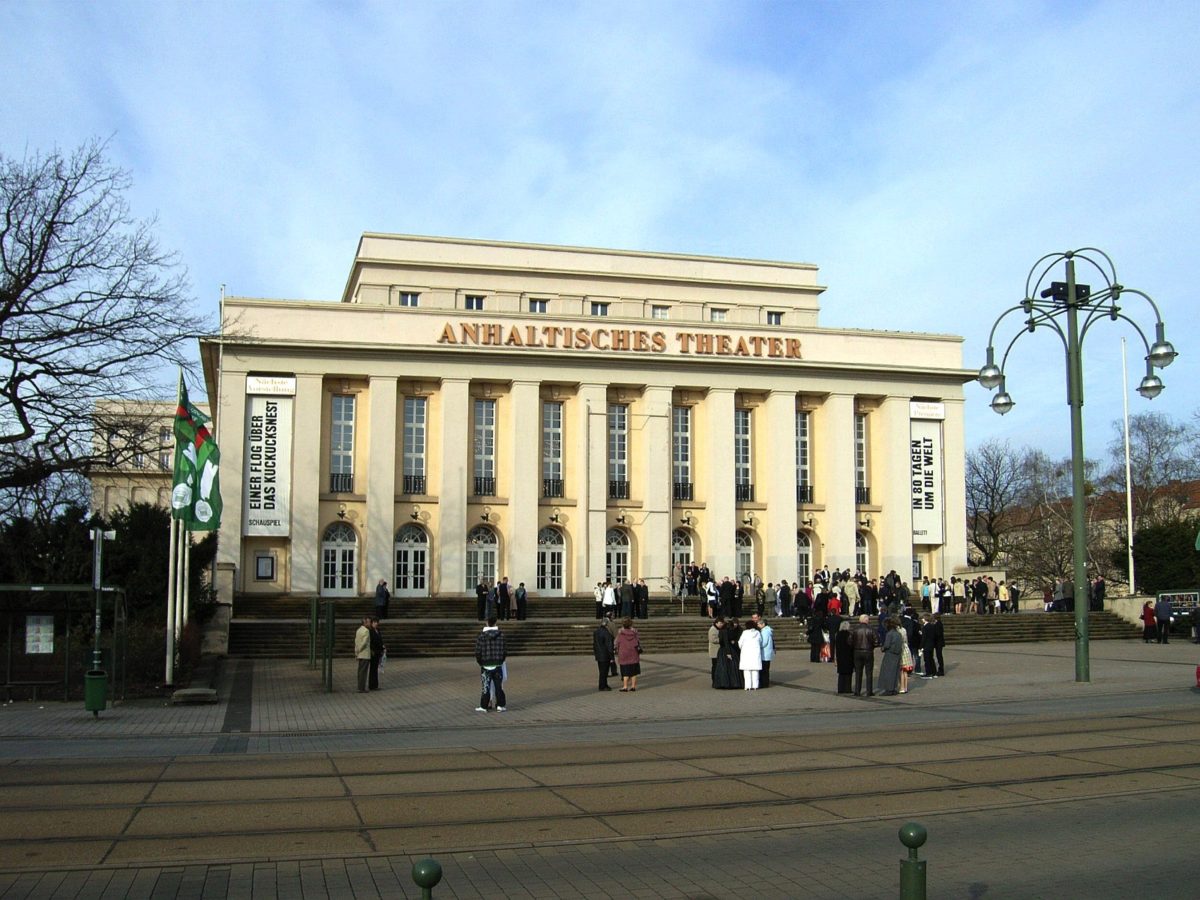 Jacques Offenbach, Hoffmanns Erzählungen (Les Contes d’Hoffmann),  Anhaltisches Theater Dessau, 22. Februar 2020