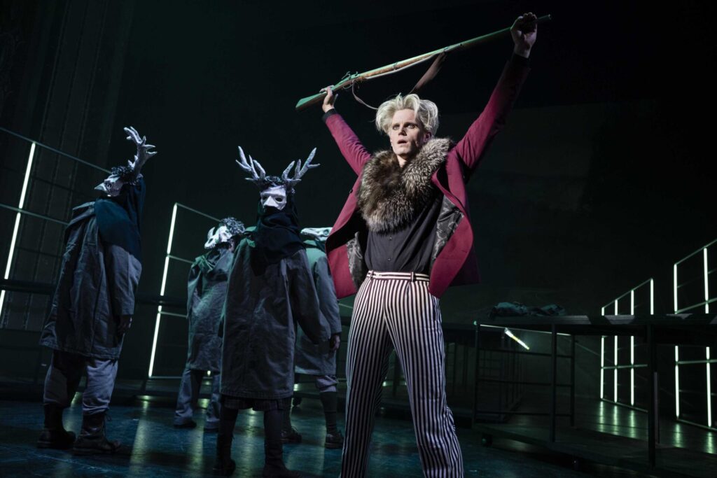 The Black RiderThe Casting of the Magic Bullets