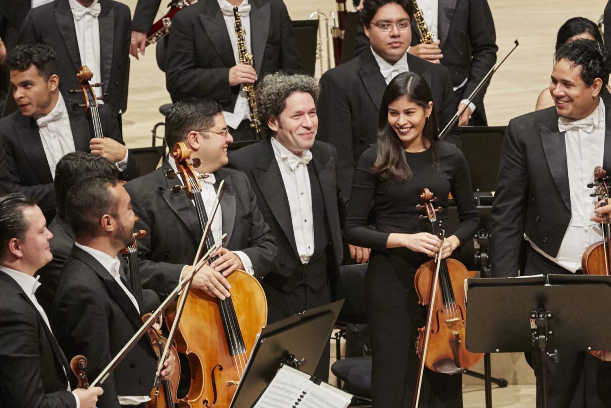 Orquesta Sinfónica Simón Bolívar de Venezuela, Gustavo Dudamel, Ludwig van Beethoven, Sinfonie Nr. 3 „Eroica“, Sinfonie Nr. 4,  Elbphilharmonie