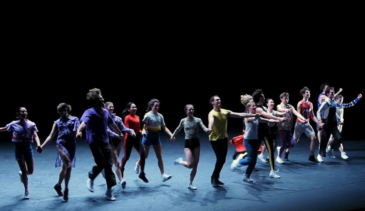 Ballettabend mit Werken von Pina Bausch, Hans von Manen, Demis Volpi und Justin Peck  Hamburg Ballett, 17. Oktober 2024