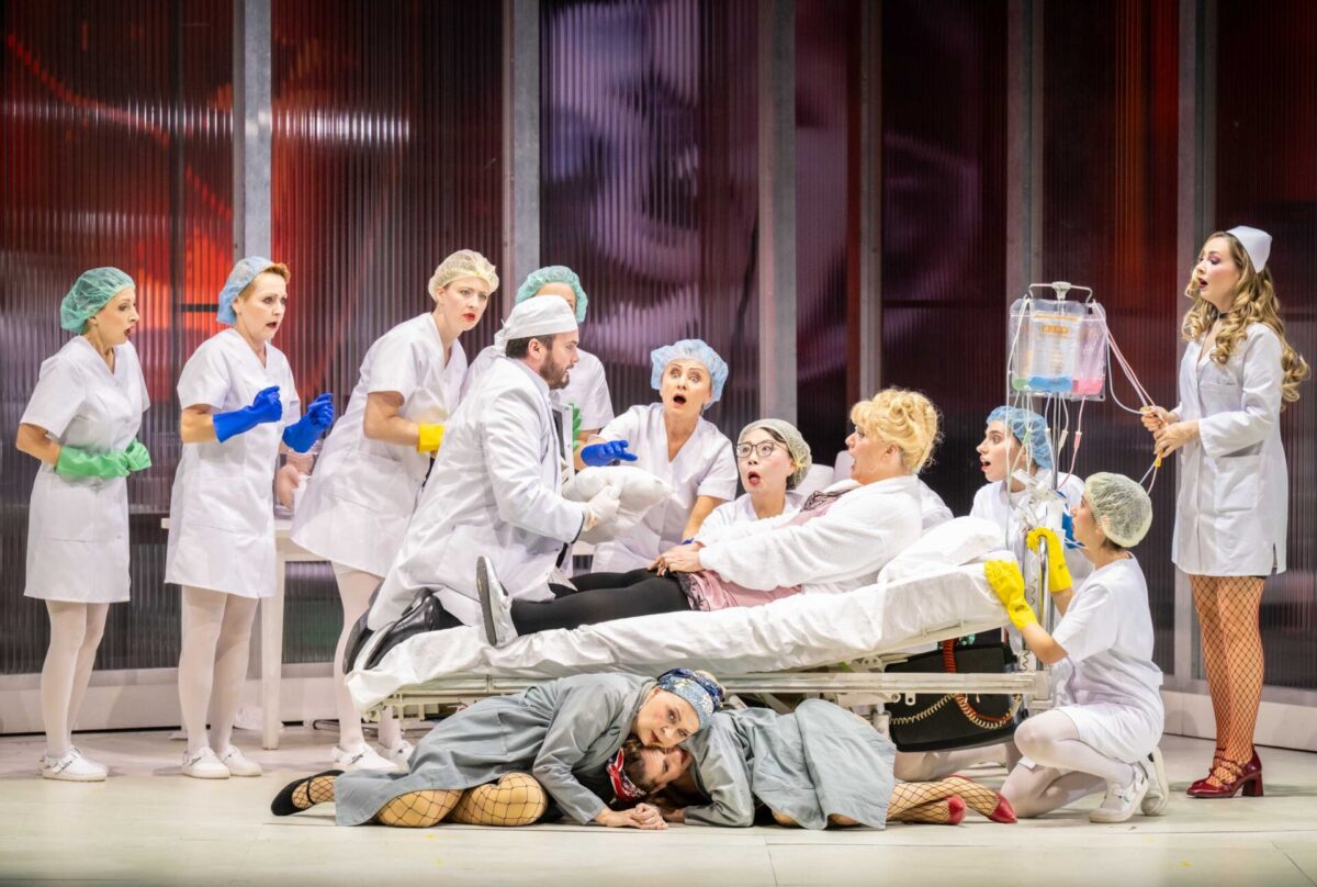 DIE DIENSTAG-PRESSE – 18. NOVEMBER 2025