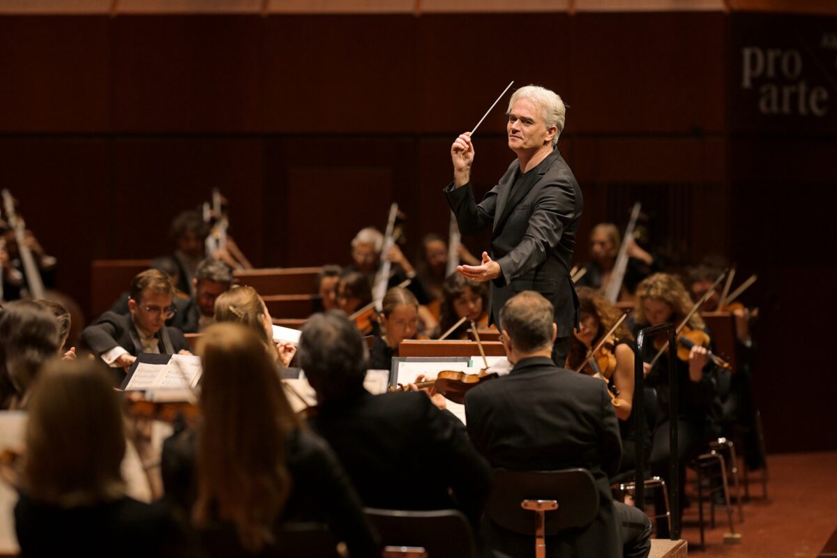 LPO Edward Gardner, Dirigent, Raphaela Gromes, Violoncello  Alte Oper Frankfurt, Frankfurt, 2. Dezember 2025