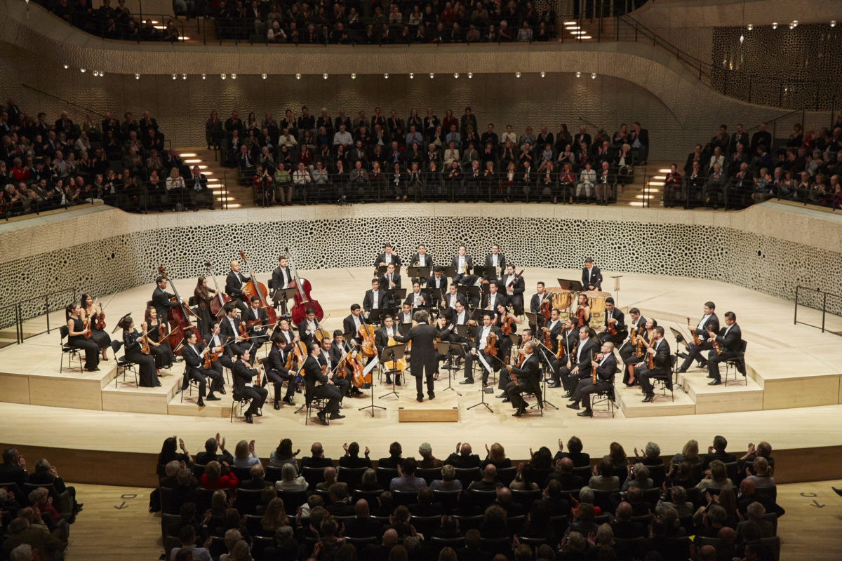 Orquesta Sinfónica Simón Bolívar de Venezuela, Gustavo Dudamel, Ludwig van Beethoven, Sinfonie Nr. 5, Sinfonie Nr. 6,  Elbphilharmonie Hamburg