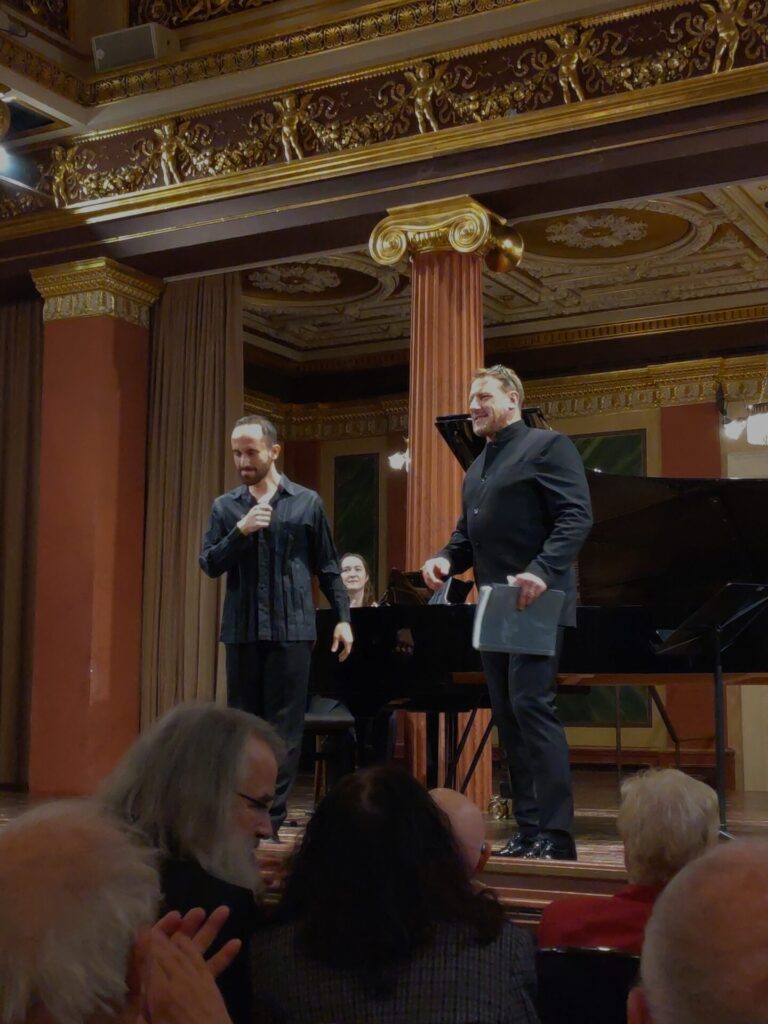 IMG_20251019_211214~2