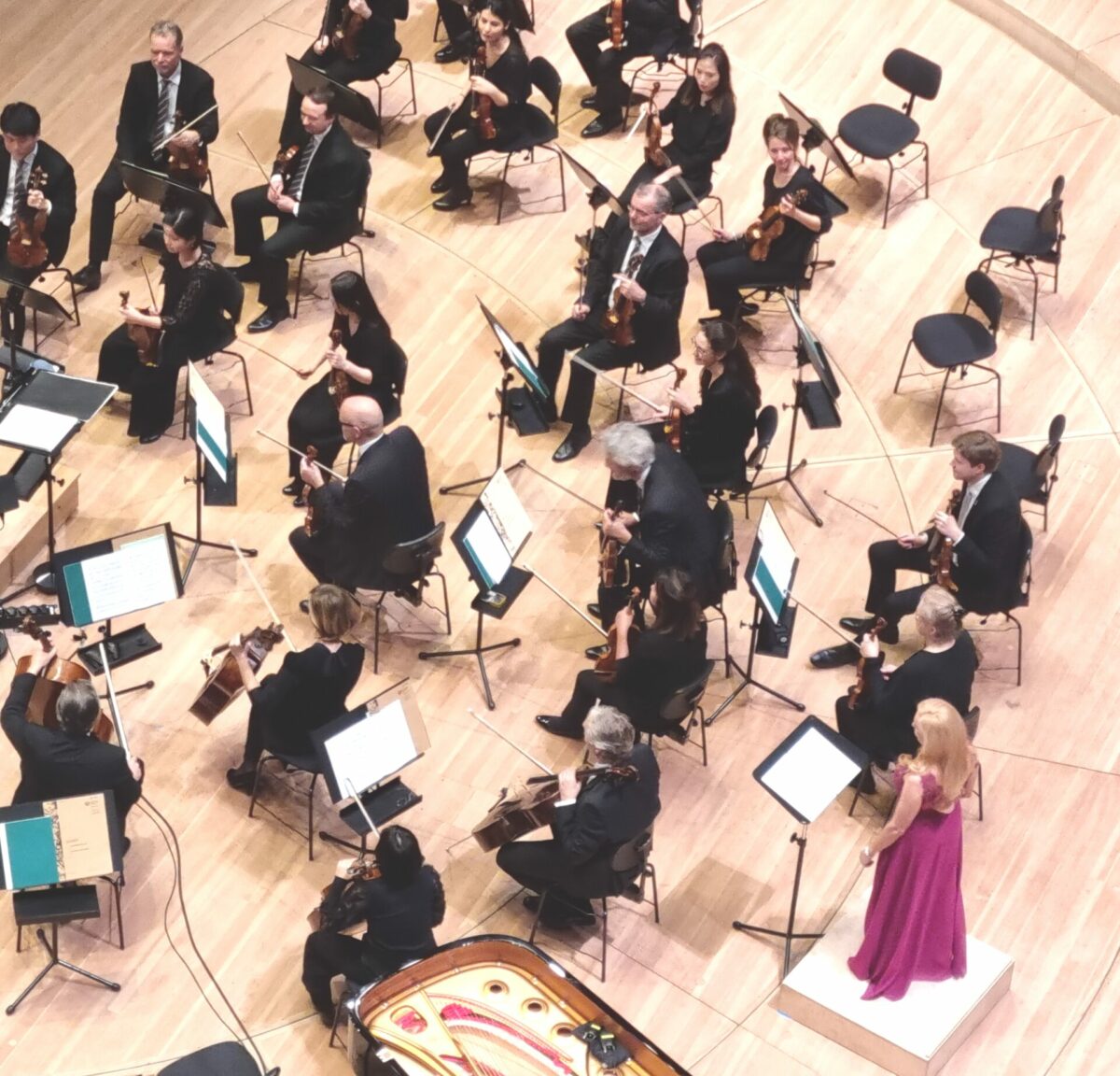 4. Philharmonisches Konzert in der Elbphilharmonie, Joanna Freszel, Sopran Andrey Boreyko, Dirigent   Elbphilharmonie, 18. Dezember 2022
