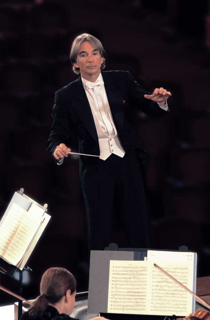 Nachruf: Michael Tilson Thomas (21. Dezember 1944 – 22. April 2026)  klassik-begeistert.de, 1. Mai 2026