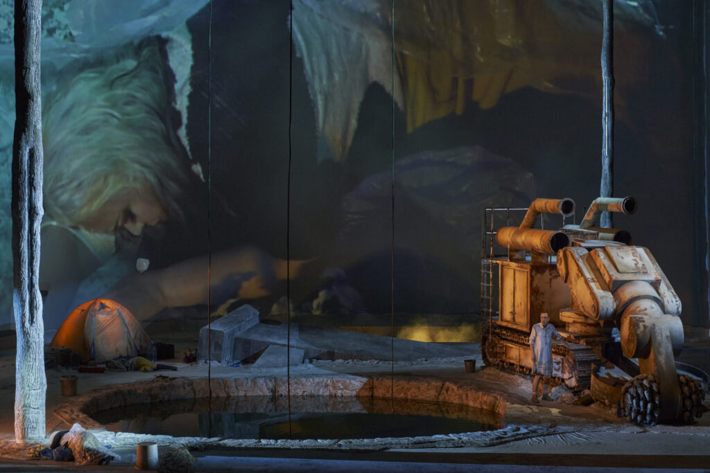 Pa_TOT_110726_004_(c)BayreutherFestspiele_press