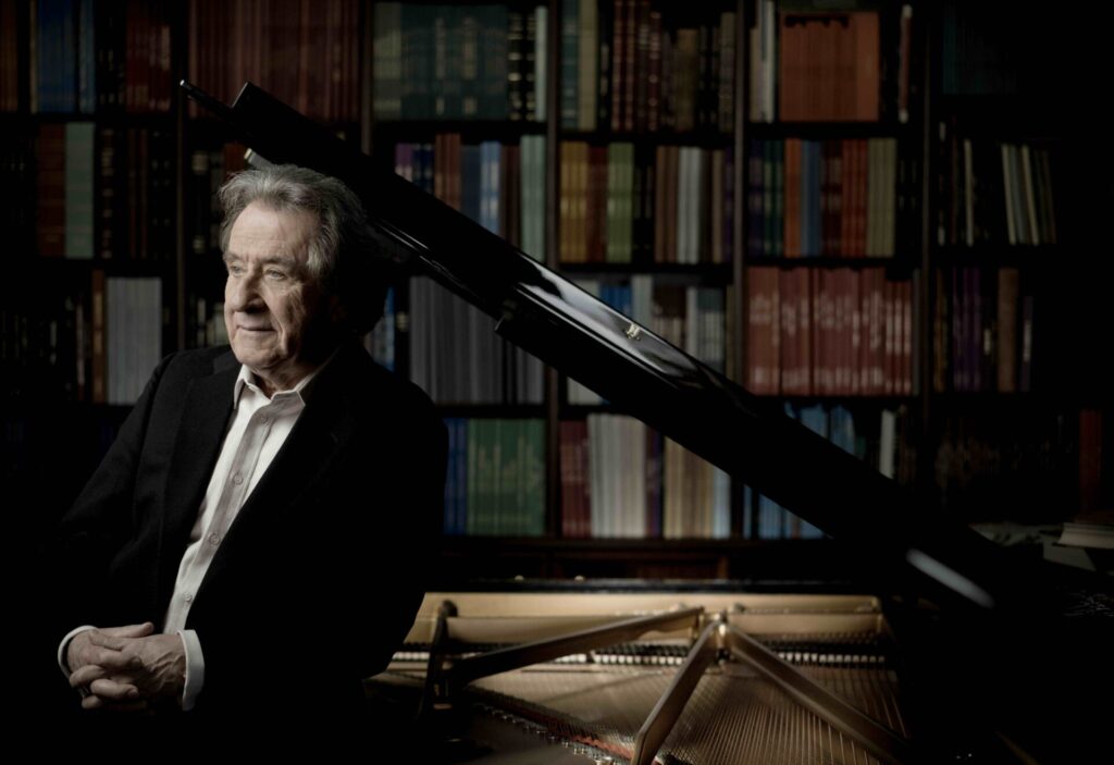 Rudolf BuchbinderPhoto: Marco Borggreve