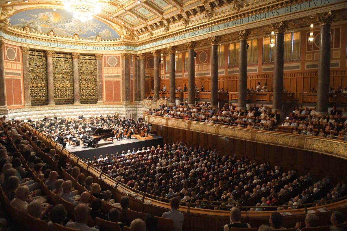 Bernstein, Gershwin, Ravel, Mahler 1  6. August 2026, Kurhaus Wiesbaden, Friedrich-von-Thiersch-Saal
