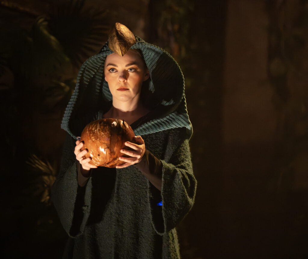 THE MAGIC FLUTE – Meriel Cunningham – photographer Bill Knight