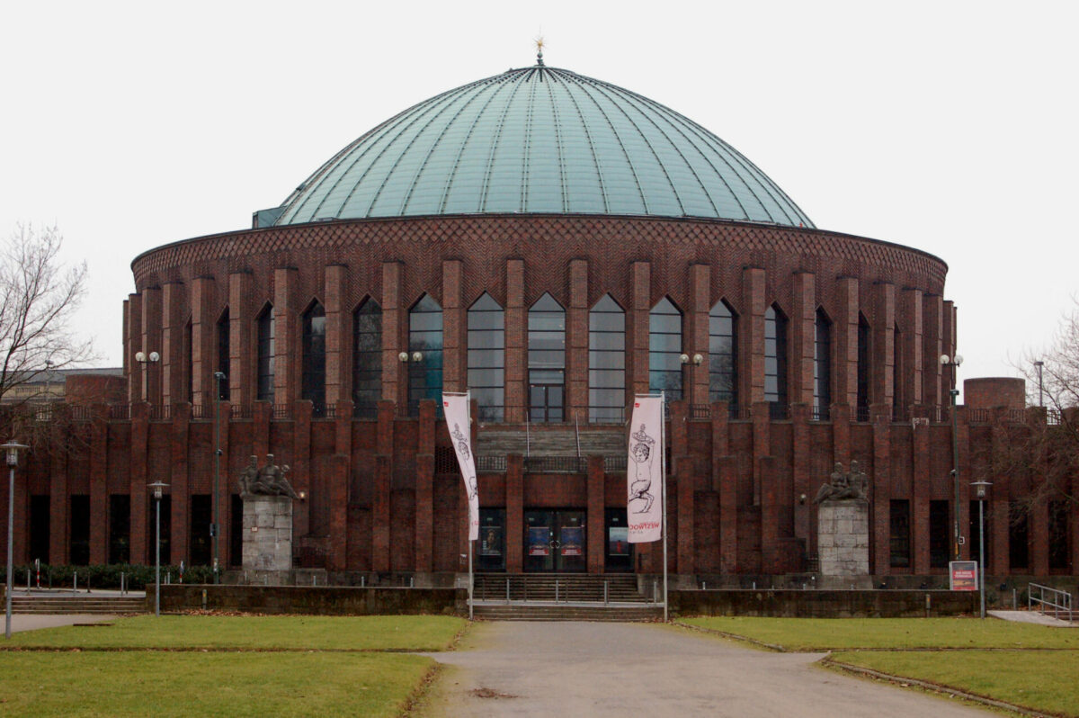 Neue Philharmonie Westfalen, Benjamin Pope, Filmmusiken von Hans Zimmer und John Williams,  Tonhalle Düsseldorf, 8. April 2022