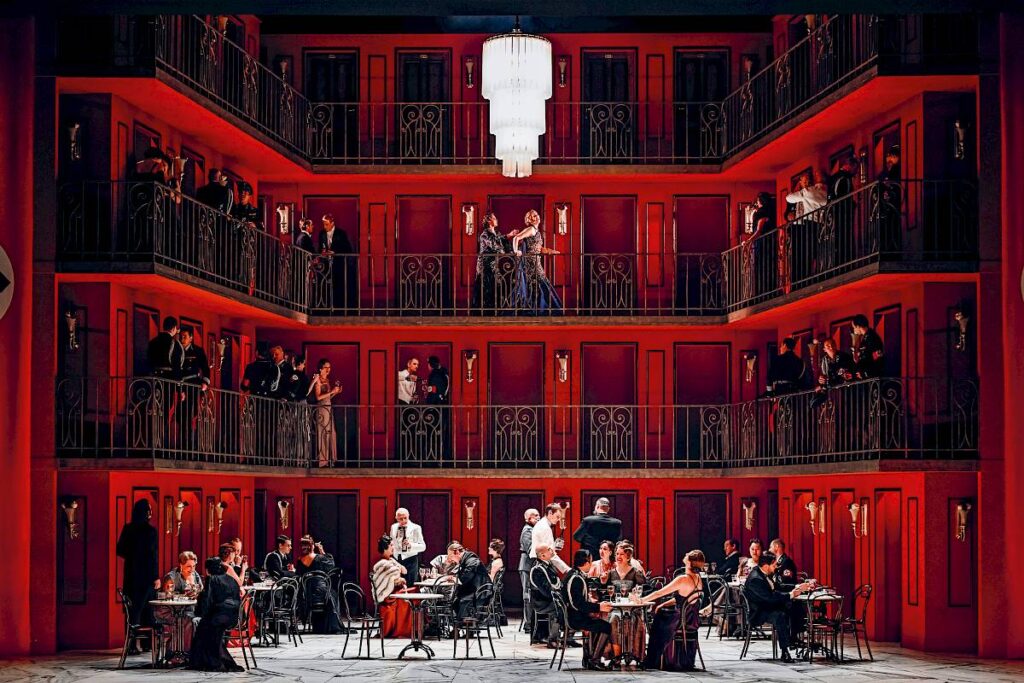 arabella_ohp_r_toni-suter_3524_52_mxm.0x800