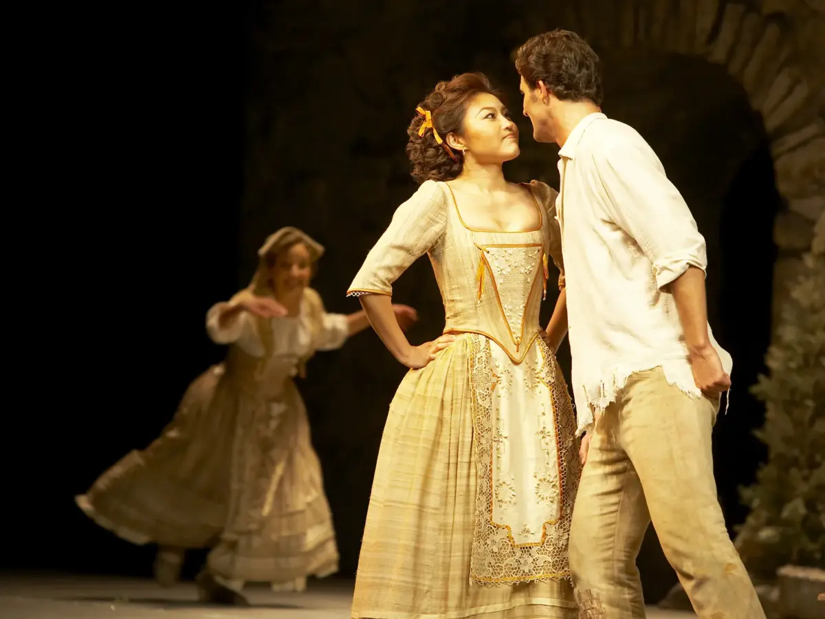 Auf den Punkt 82: Il signor Wellber parla italiano… Hamburgische Staatsoper, 20.  Dezember 2025