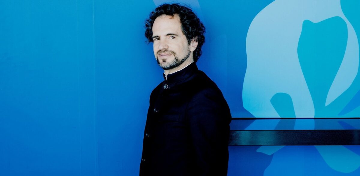 Auf den Punkt 86: Symphoniker Hamburg, Jonathan Stockhammer, Strauss  Laeiszhalle, Großer Saal, 22. März 2026