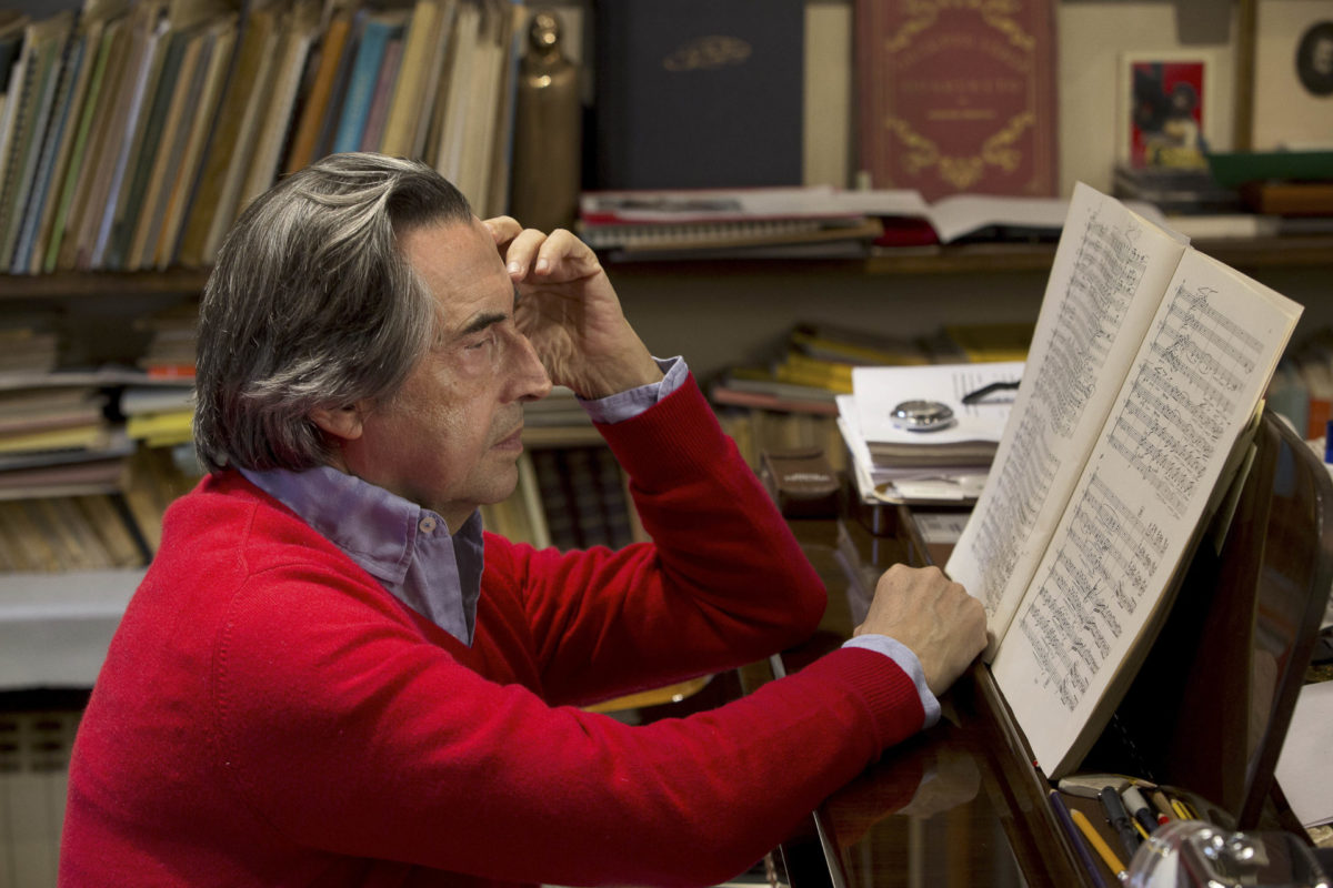 Melancholisch und gebremst: Riccardo Muti überrascht mit Beethovens Neunter,  Salzburger Festspiele, 17. August 2020
