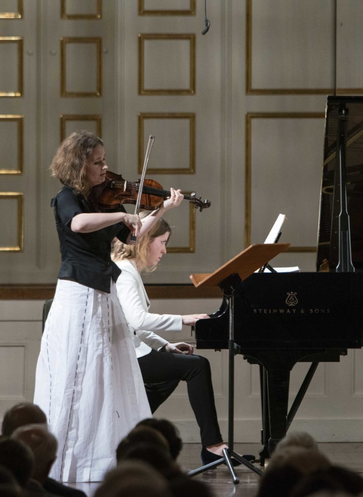 Patricia Kopatchinskaja Violine Polina Leschenko Klavier