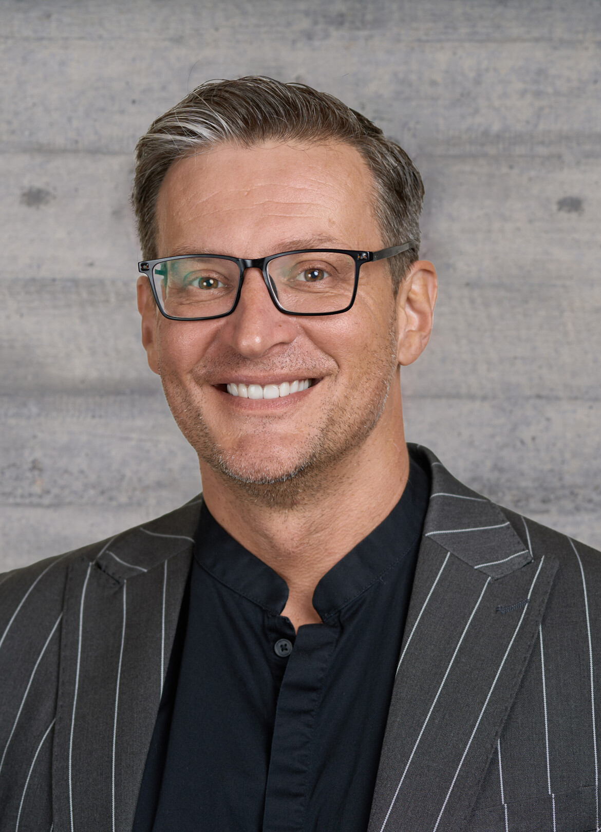 Lied von der Erde Modestas Pitrenas / Dirigent  Konzert und Theater St. Gallen, Tonhalle 13. Februar 2026