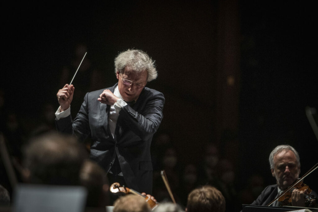 Vienna Philharmonic Franz WelserMöst Conductor Klassik begeistert